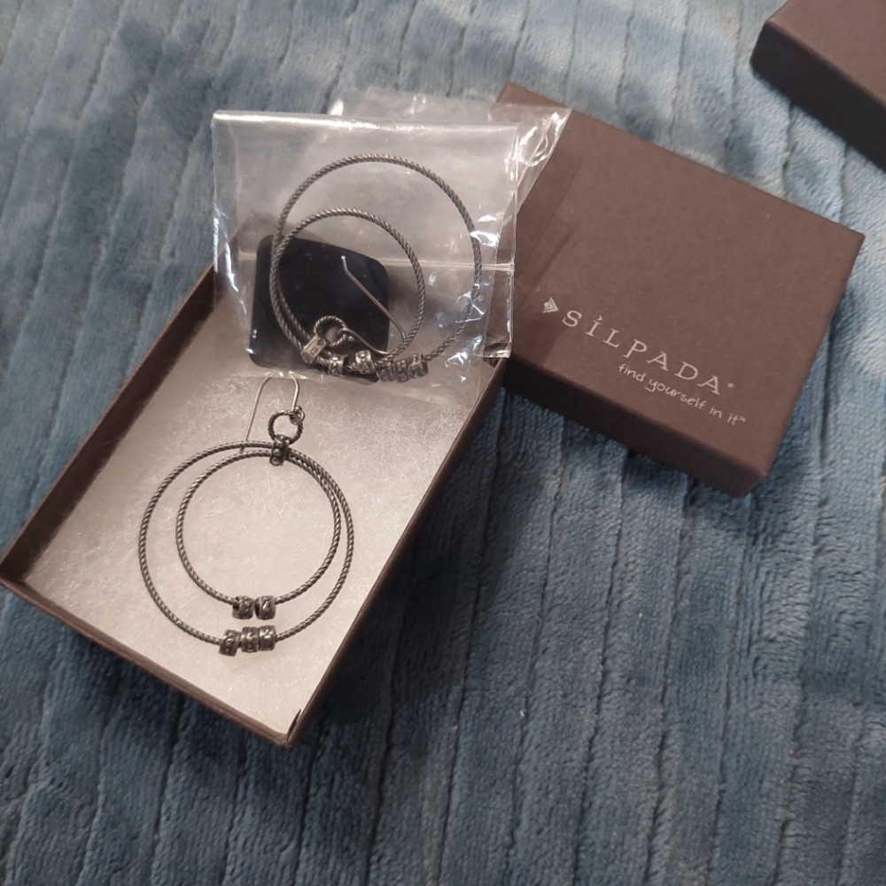 Silpada oxidized sterling earrings
